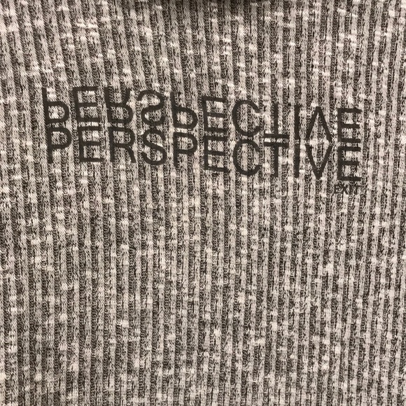 Perspective over sized tank - Picture 2 of 2